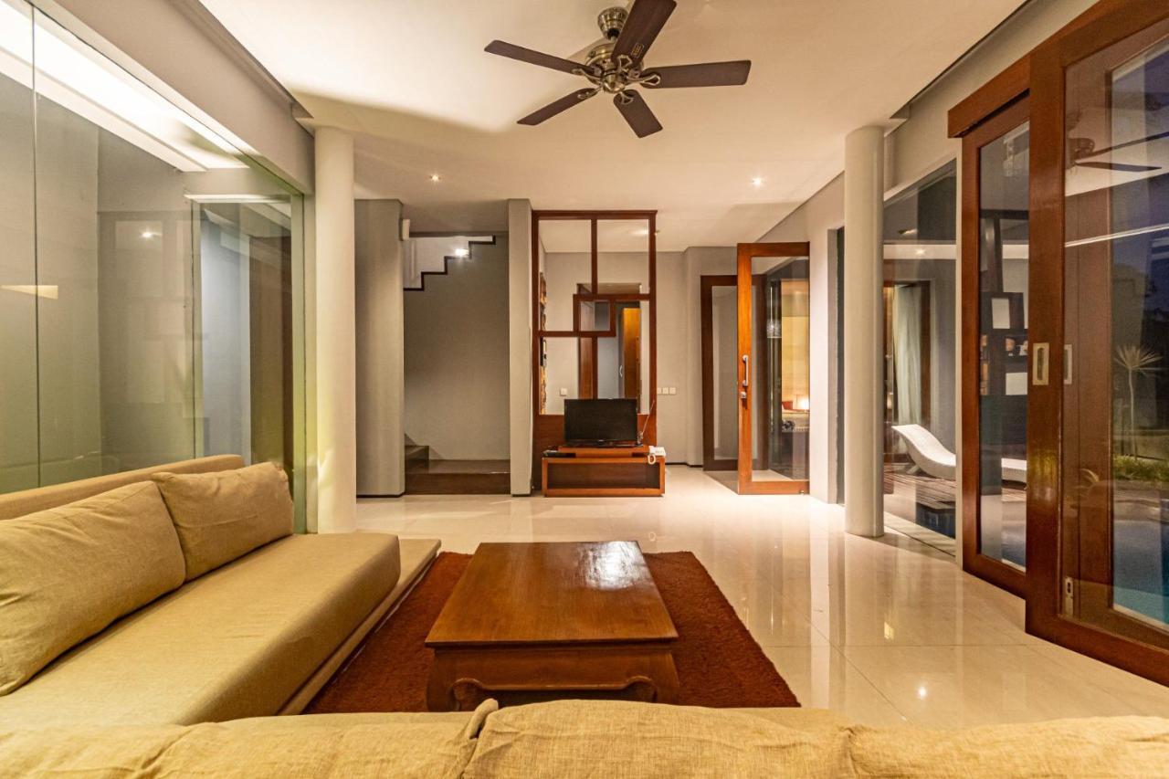 Nitya Loka Villas Kuta Lombok Exterior foto